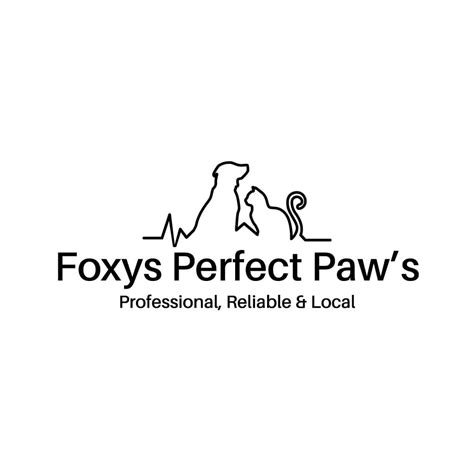 Foxy's perfect paw's