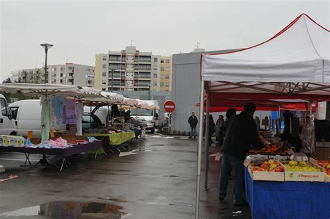 Fresh market à Alès