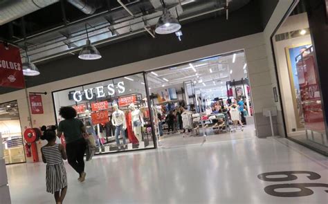GUESS à Corbeil-Essonnes