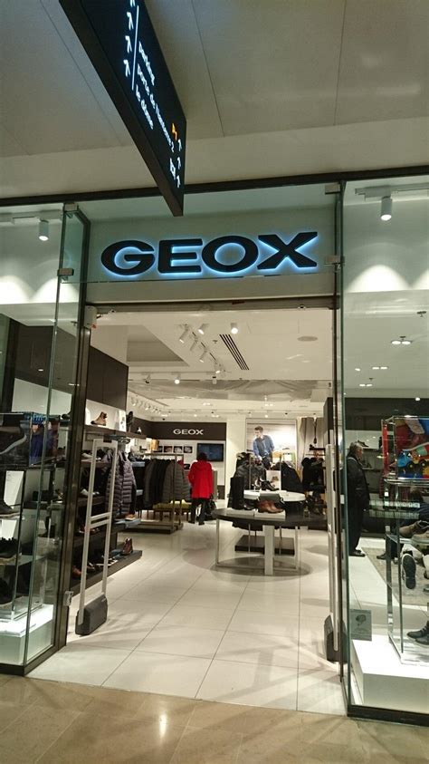 Geox à Puteaux
