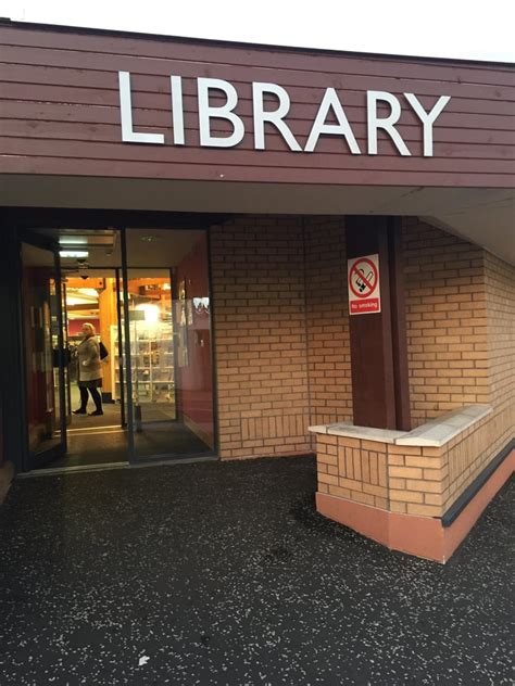Giffnock Library