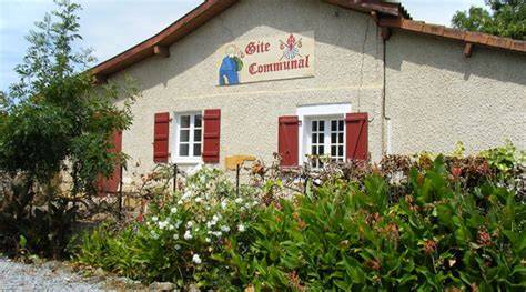 Gite Communal à Pimbo