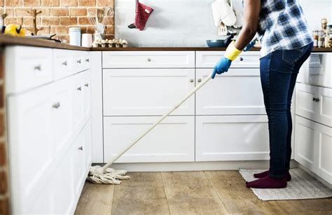 Glimmr: House and Office Cleaners in East London