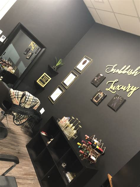 Gold Salon & Academy : Beauti salon & Training center