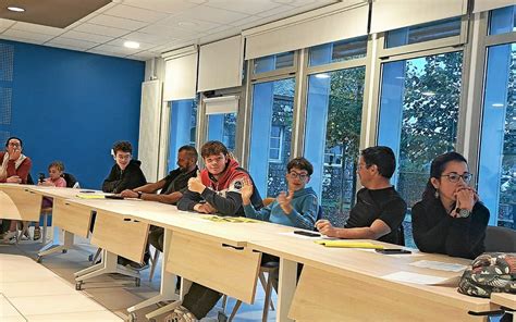 Guen Marc à Elliant