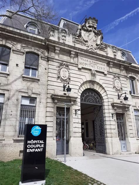 Hôpital Couple Enfant- Service d'urgences gynécologie et obstétrique à La Tronche