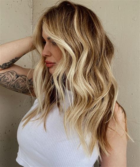 Hair & Beauty Ilusalong Uus 12, 10111 Tallinn