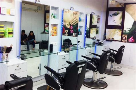 Hair N Care Unisex Salon - Hair Extension in Delhi