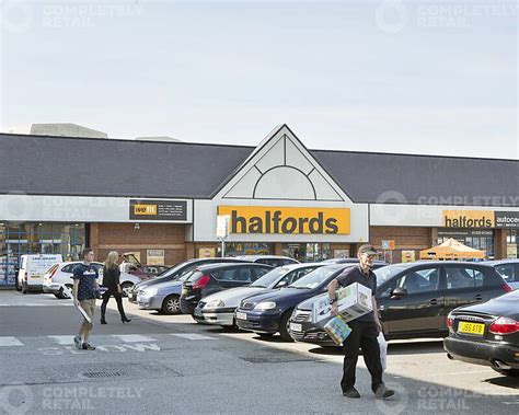 Halfords - Barrow-in-Furness