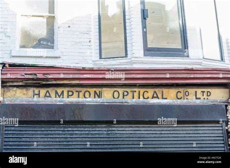 Hampton Optical Co Ltd
