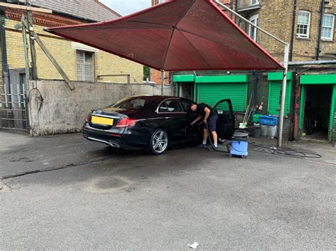 Hand Car Wash - Golders Green station