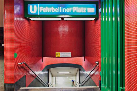 Handy Station Berlin (Ladenpassage im U-Bahnhof)