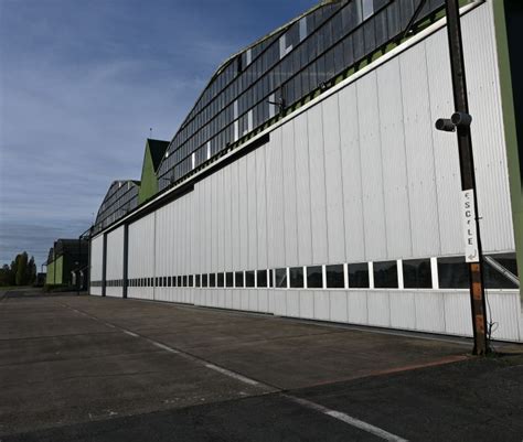 Hangars à louer (hivernage, engins...) à Mirambeau