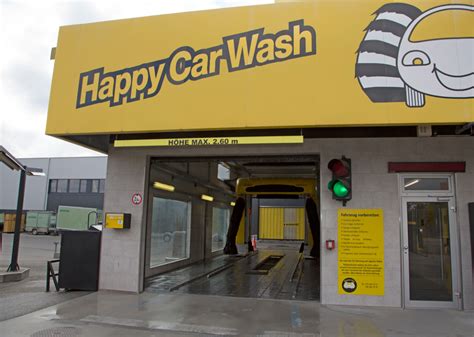 Happy Car Wash & Detaling Studio