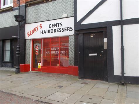 Henry's Gents Hairdressers wrexham 355843