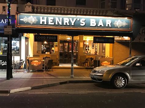 Henrys bar