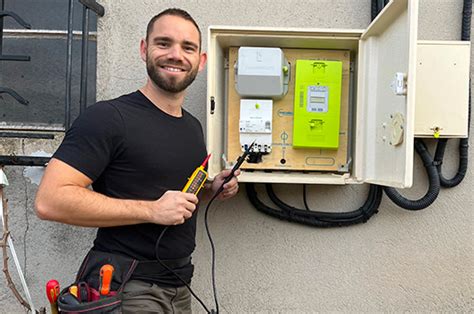 Hernandez Elec à Trets