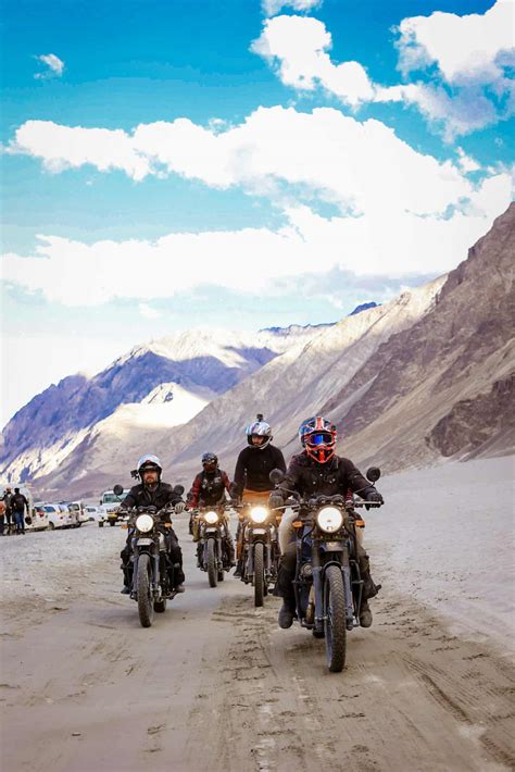 Himalayan Saga - motorcycle tours in India, Himalayas, Ladakh, Rajasthan, South India