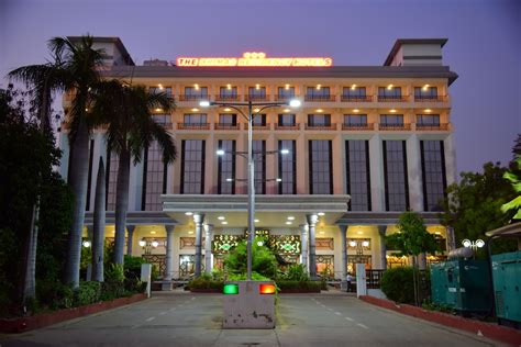 Hotel Tirupati & Restaurant