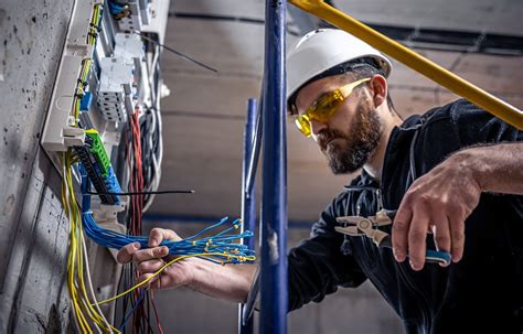 IDEPS - Electricien à Ecquevilly