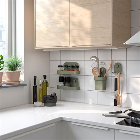 Piala Hisap di Dapur