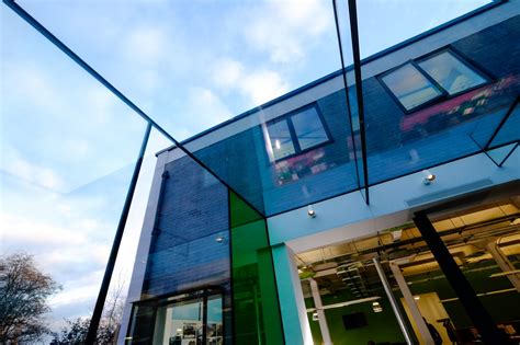 IQ Glass | Architectural & Structural Glazing