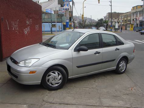 Images-Of-Ford-Focus-2002
