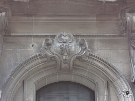 Initiales à Saint-Quentin