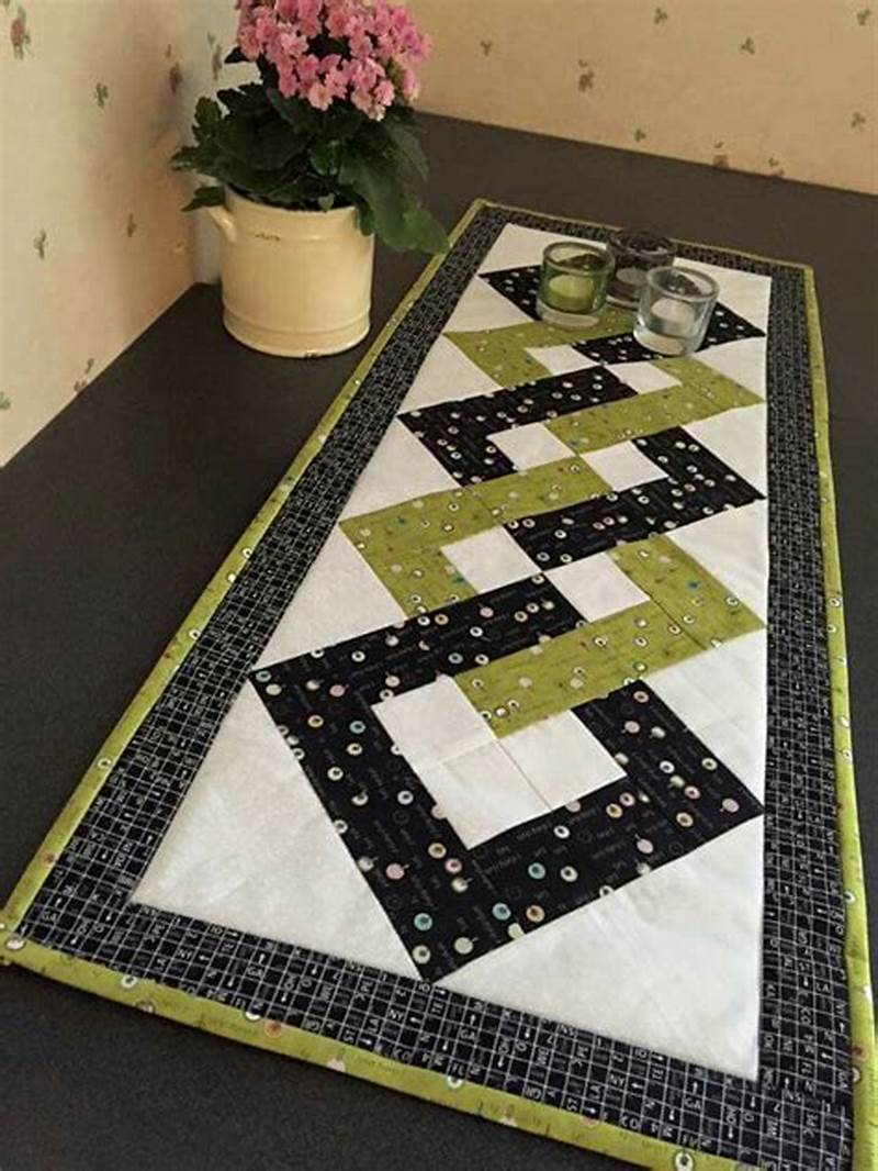 Interlocking Squares Table Runner Pattern Free