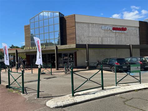Intermarche Super Bron à Bron