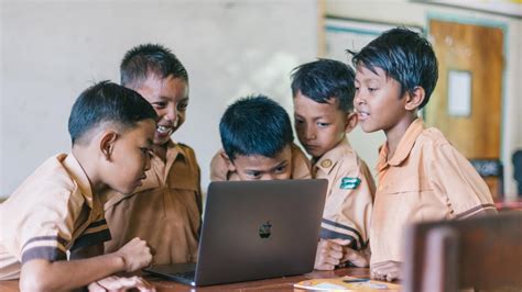 Investasi Pendidikan di Indonesia