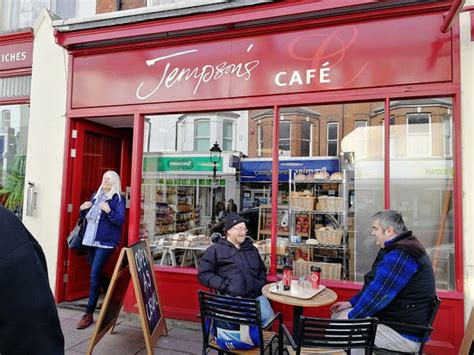 Jempson's Cafe'