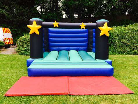 Jumping stars bouncy castle hire