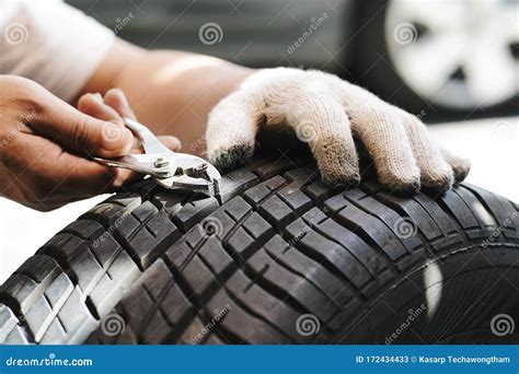 Kalu tyre puncture workshop