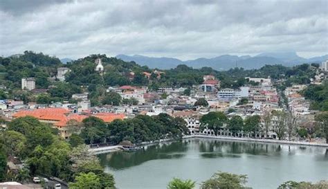 Kandy à Roye