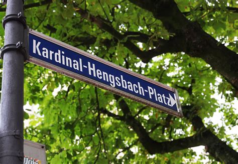 Kardinal Hengsbach-Platz