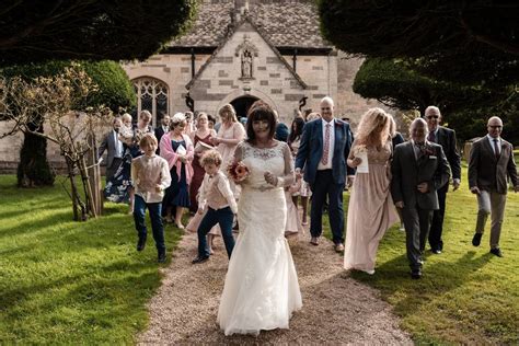 Khya Watts: Gloucestershire wedding photographer