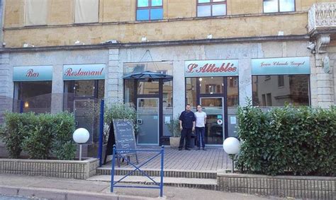 L'attablee à Saint-Forgeux