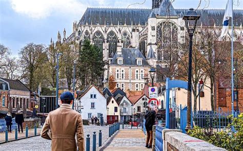 LA PYRAMIDE à Amiens