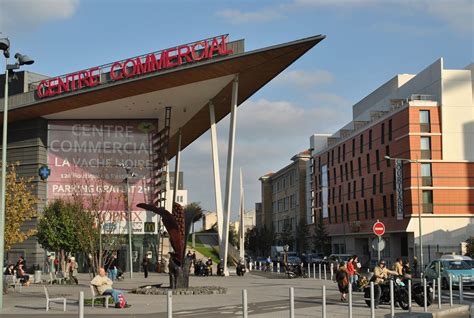 LA VACHE NOIRE à Arcueil