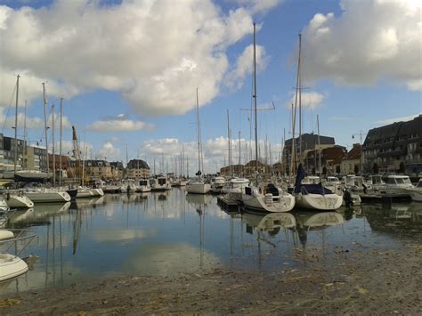 LE NORMANDIE à Courseulles-sur-Mer