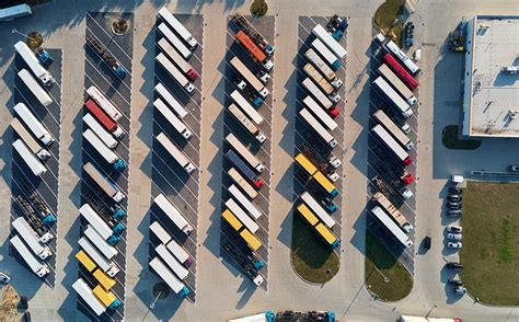 LKW PARKING à Lissay-Lochy