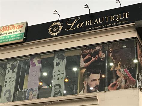 La Beautique Luxury Salon and Make up Academy Rishikesh