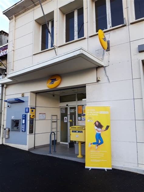 La Poste à Valognes