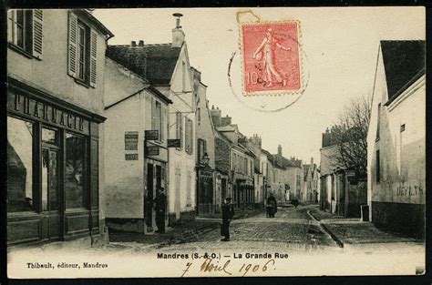 La Rue à Mandres-les-Roses