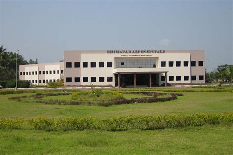 Lakshmi Hospital Parking