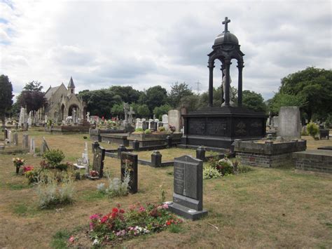 Lambeth Cemetery and Crematorium