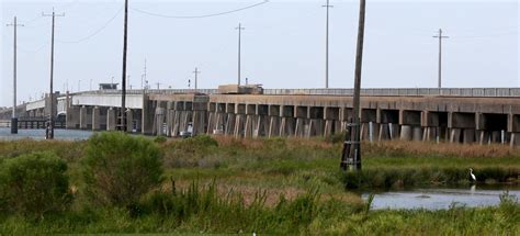 Land bridge is a good idea whose time has passed