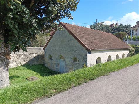 Lavoir à Épineuil