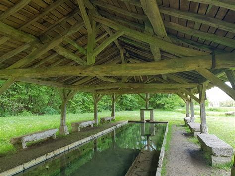 Lavoir de la Plate à Val-Revermont